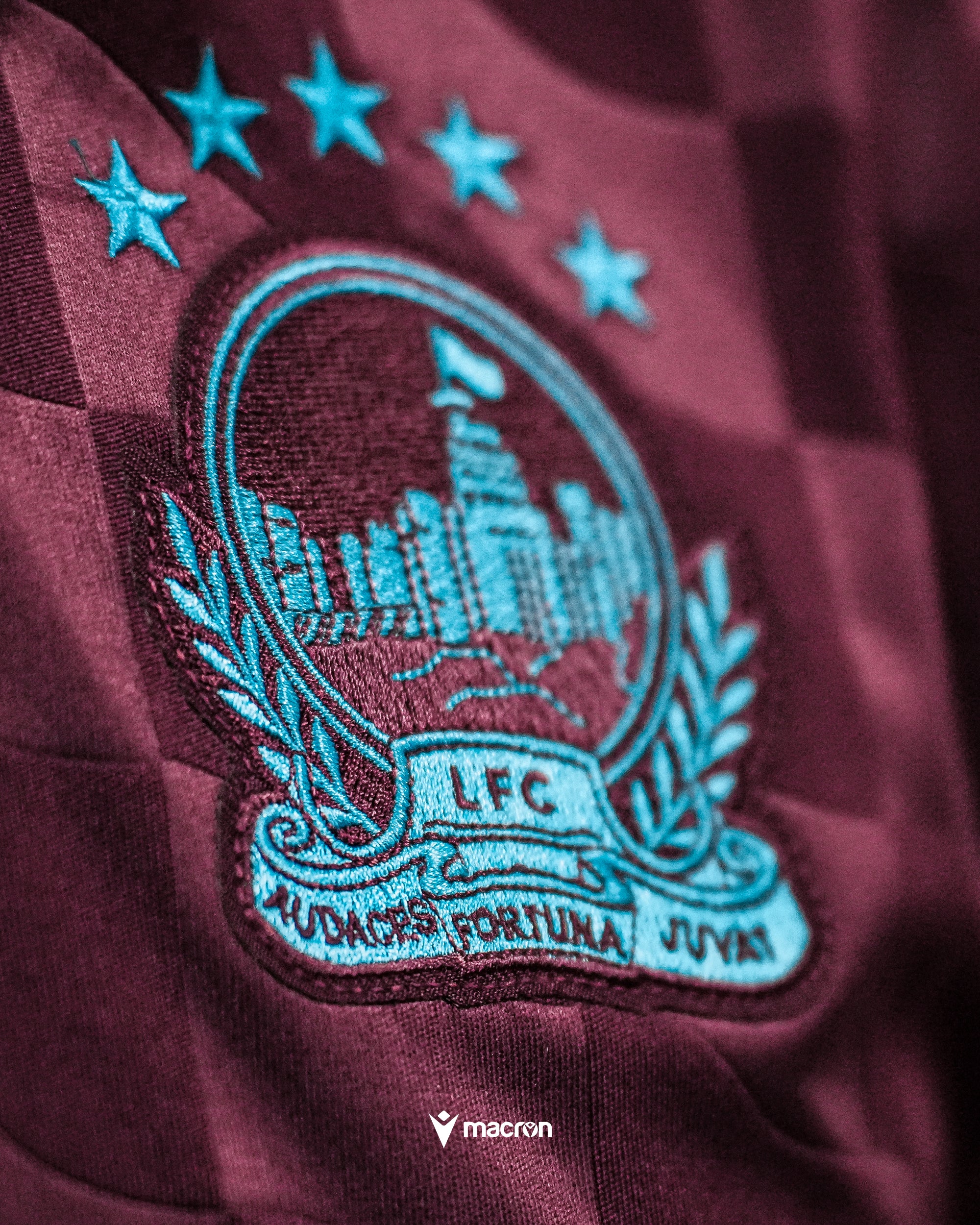 26/27 Linfield Away Jersey