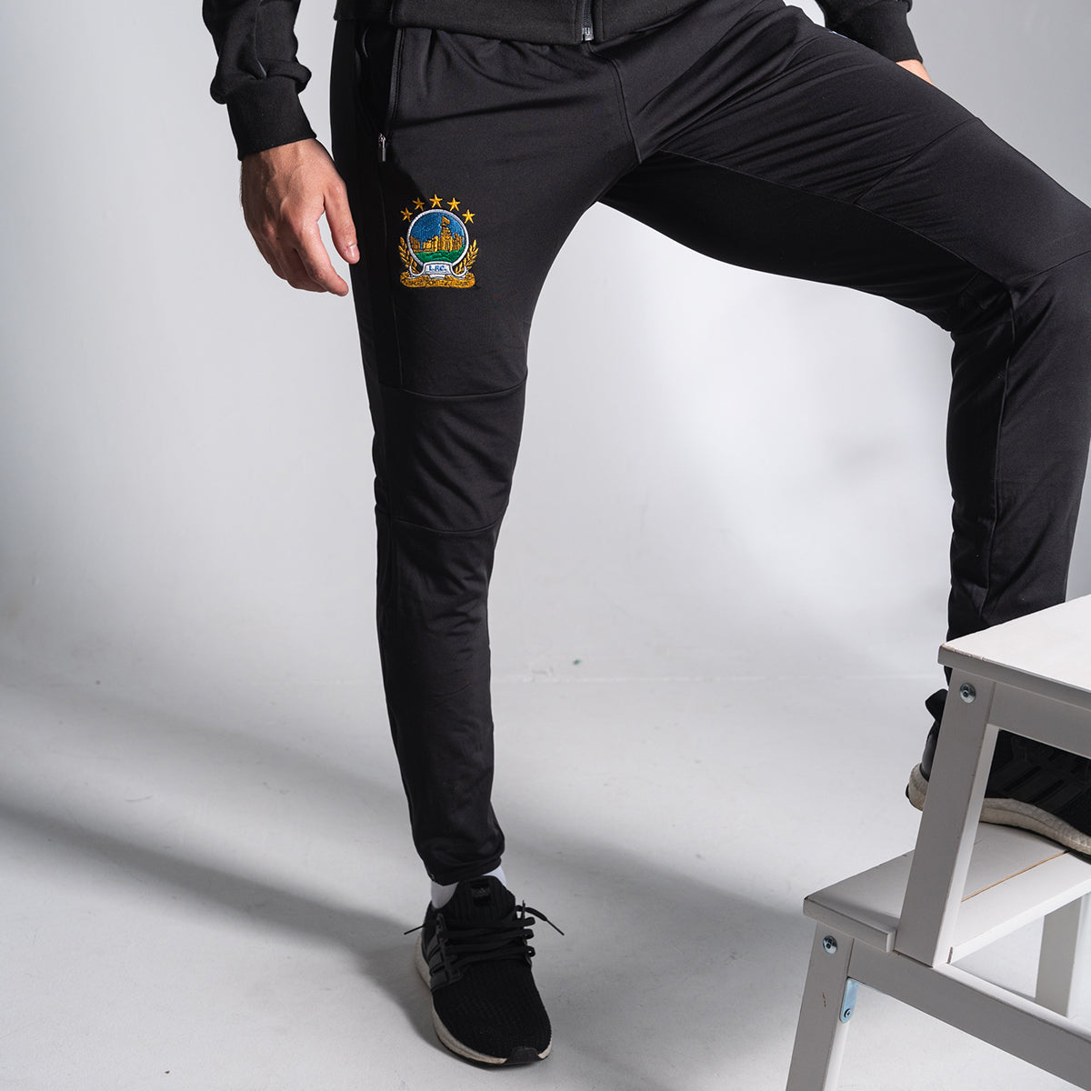 25/26 THAMES Training Pant - Black