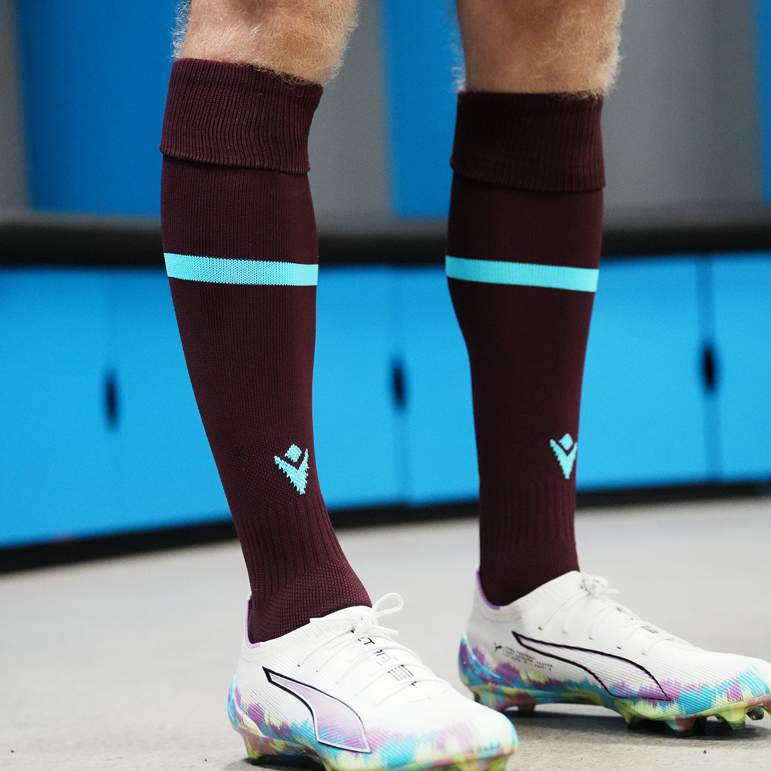 26/27 Linfield Away Socks